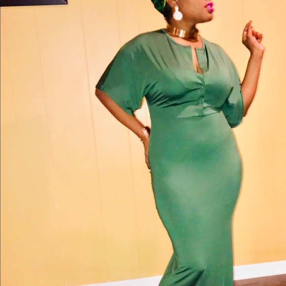 Olive Green Maxi Dress: Sizes S, M, 1X & 2X - Picture 4 of 4